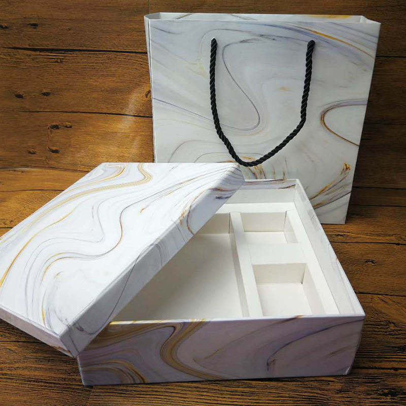 年货通用包装盒现货 馈赠礼盒伴手礼盒 喜糖盒创意圆盒 现货批发