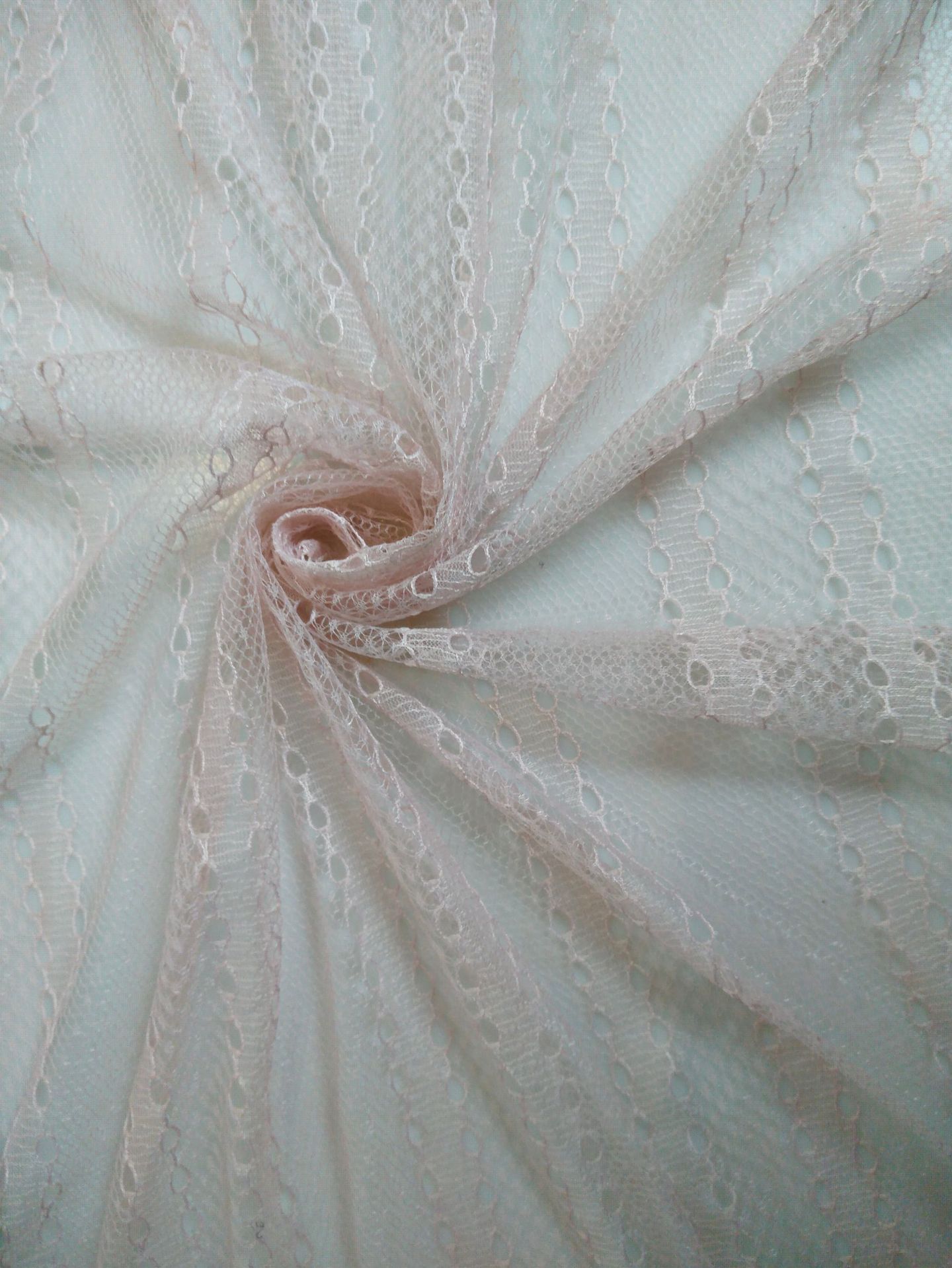 6881# 锦纶竖条蕾丝面料 女装面料