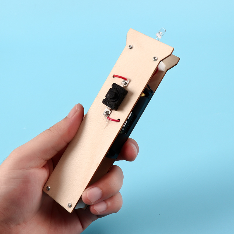 自制手电筒小学生科技小制作diy作业材料包stem科学实验模型