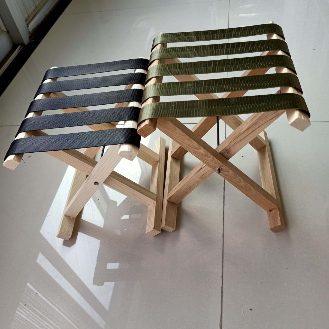 40#木马扎新品军绿色黑色折叠凳学生军训会议凳子钓鱼椅渔具店凳