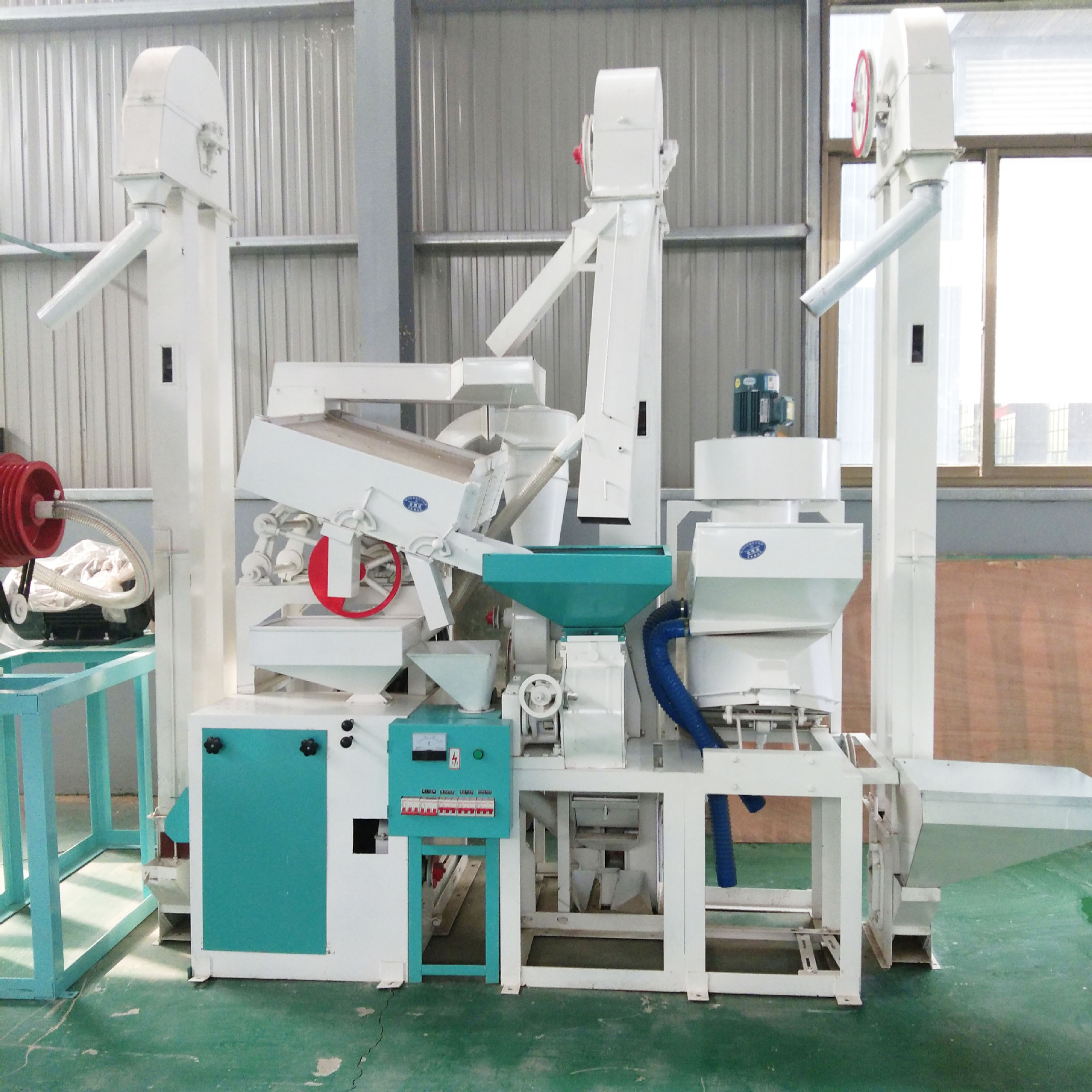 新型大米加工设备成套碾米抛光机成套小米碾米机-阿里巴巴