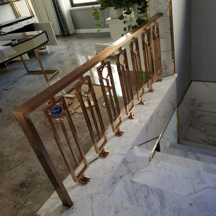 私人定制不锈钢楼梯扶手不锈钢护栏铝雕护栏弧型楼梯扶手