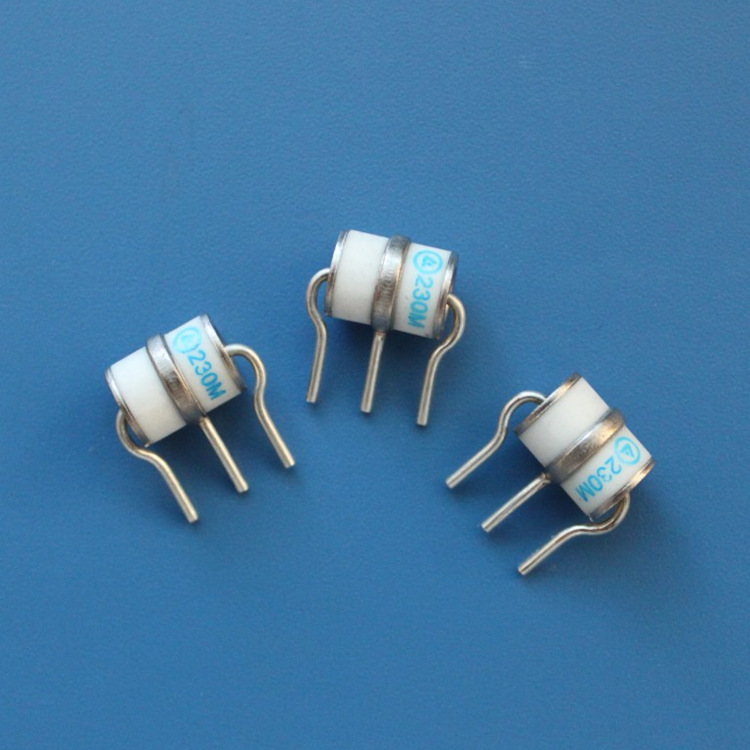 良胜8tl 陶瓷气体放电管 防雷管10ka 10a 击穿电压75v-600v高压
