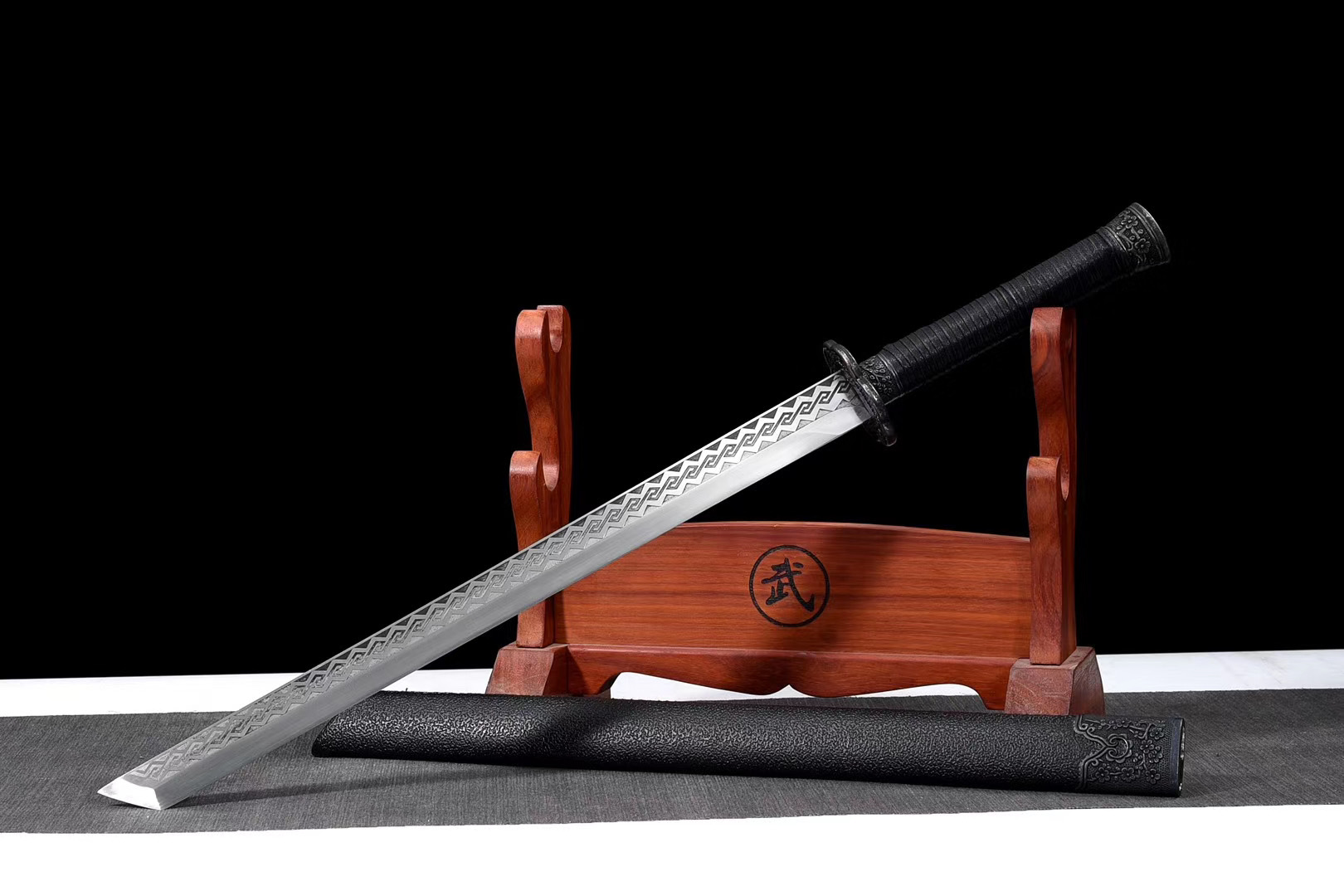 龙泉秦秋刀剑高锰钢锦衣之下锋羽绣春刀佩刀战刀礼品收藏未开刃