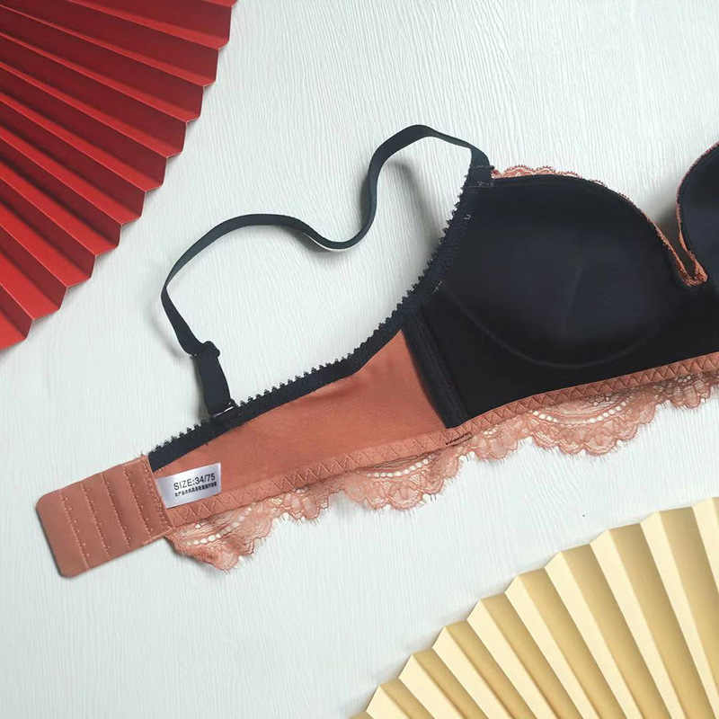 摩卡可可性感蕾丝内衣女无痕无钢圈小胸聚拢侧收副乳调整型文胸