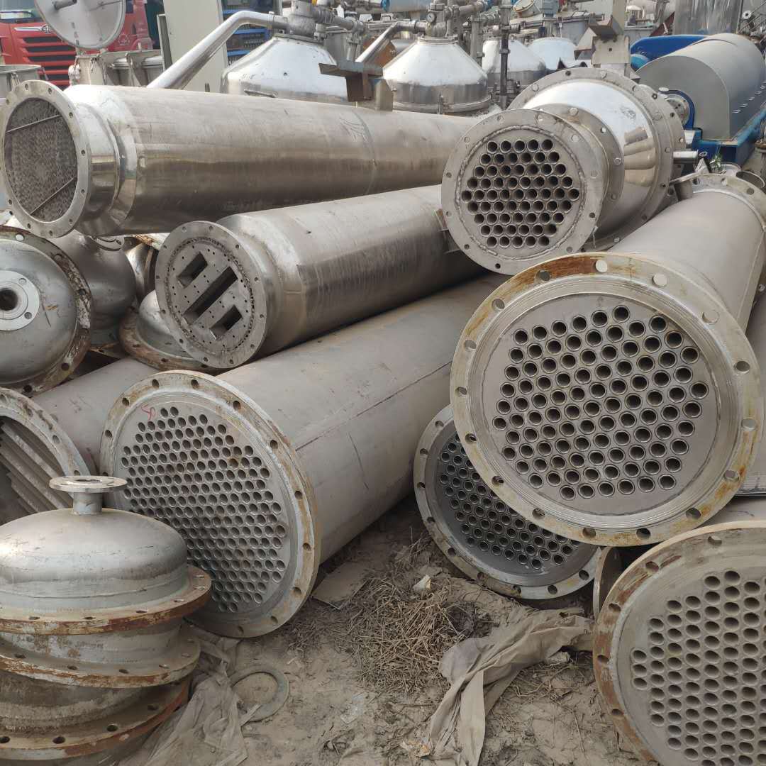 常年供应二手冷凝器二手20平方喷淋式冷凝器 食品化工制药换热器