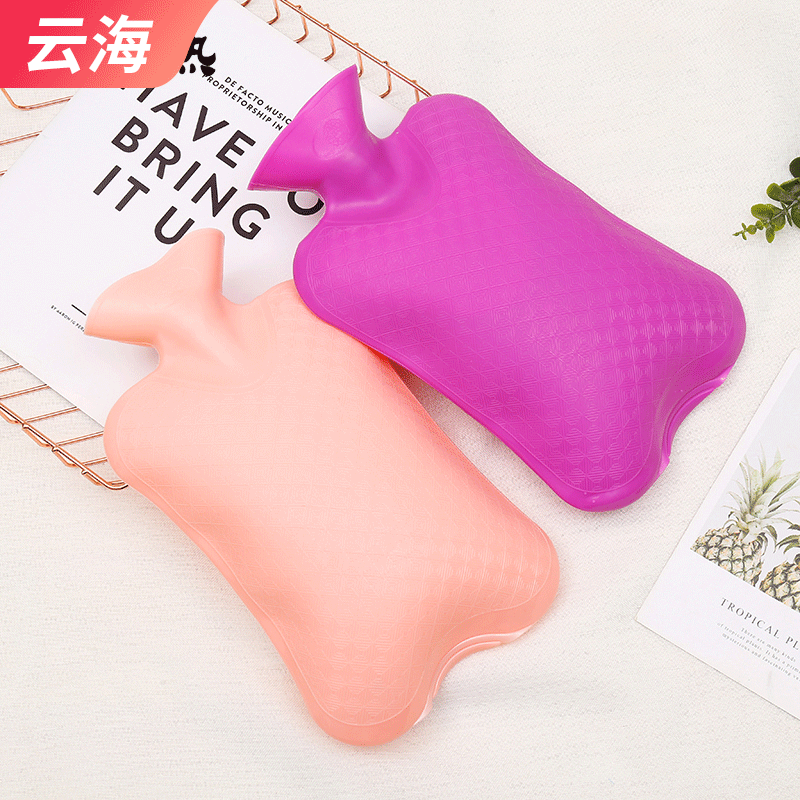 PVC 2000 Ml Hot Water Injection Bag in Stock Wholesale Thickened Explosion-Proof Student Household Fashion Hand Warmer
