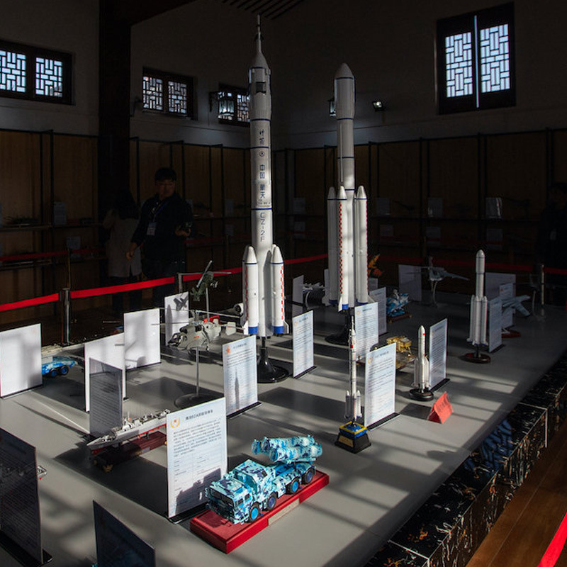 户外军事火箭模型大型创意装饰房地产楼盘商场长征六号发射器1比1