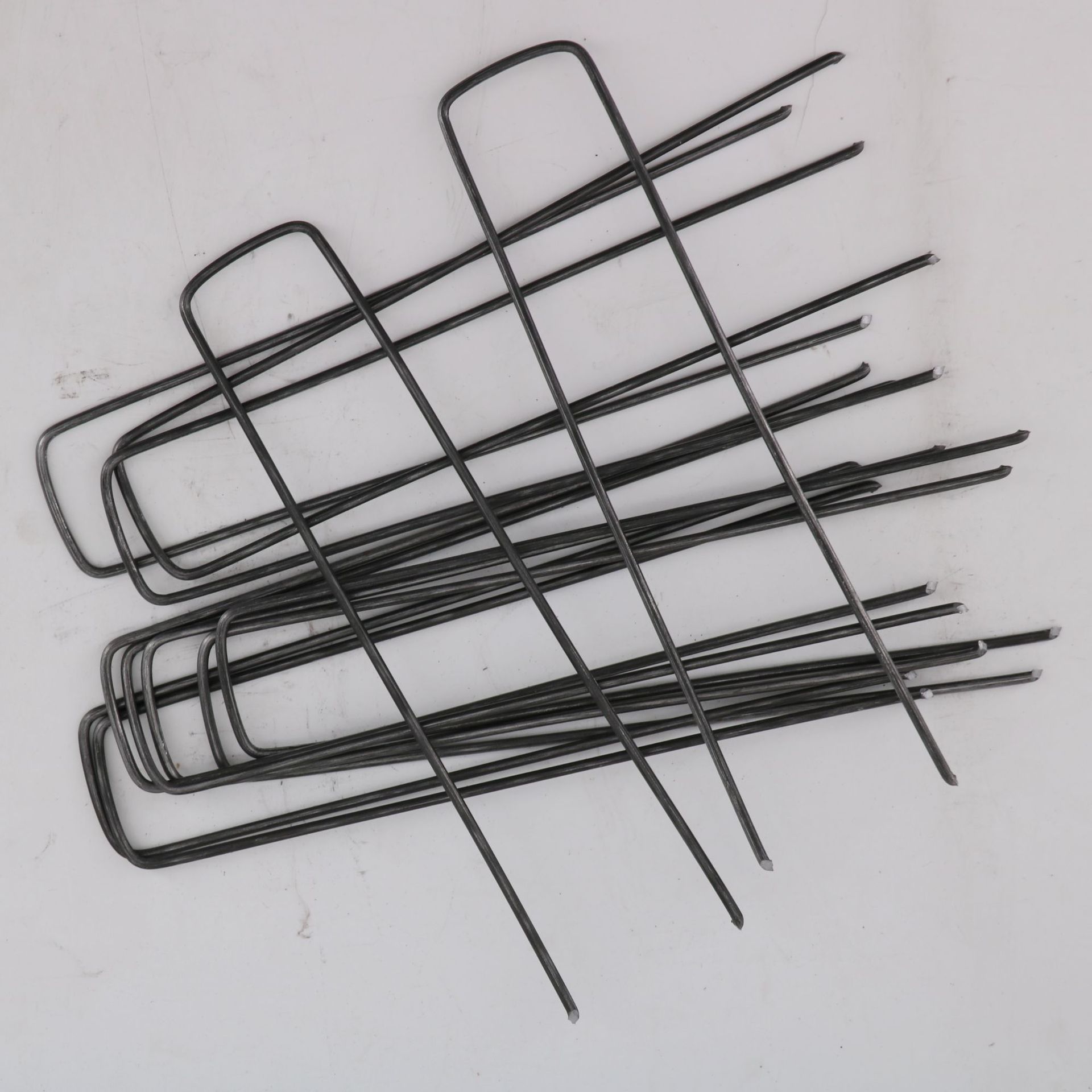 现货u型地钉 户外草皮钉 植物地钉 园艺镀锌地钉 人造草坪固定钉