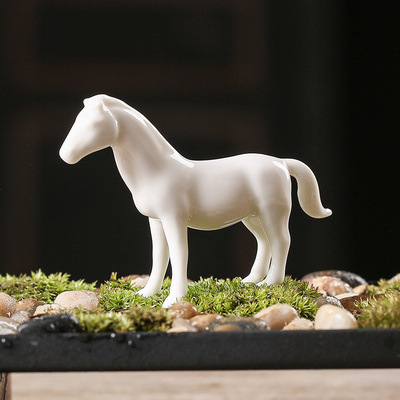 创意雕塑瓷图片