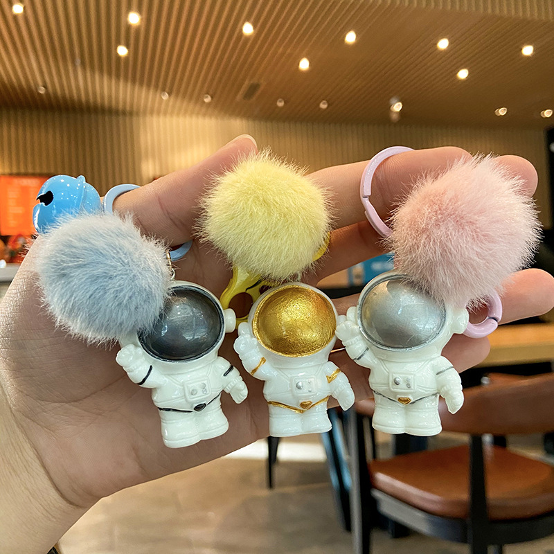 定制卡通太空人小商品情侣书包宇航员钥匙扣网红挂件汽车钥匙链