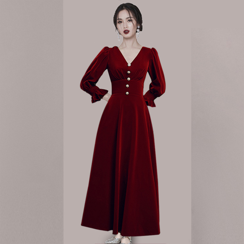 金丝绒礼服裙女高贵宴会敬酒服冬季新娘气质日常平时可穿秋冬款