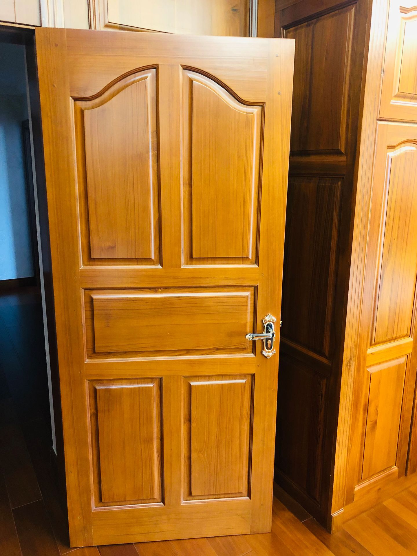 柚天下实木木门 室内木门卧室书房木门 柚木实木门