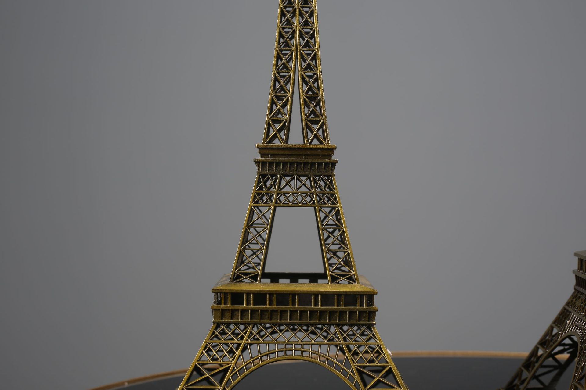 巴黎埃菲尔铁塔摆件模型生日礼物玄关家居客厅小工艺品酒柜装饰品