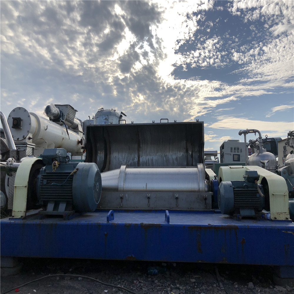 卧式螺旋离心机污泥脱水离心脱水机lw500全自动卧螺离心机