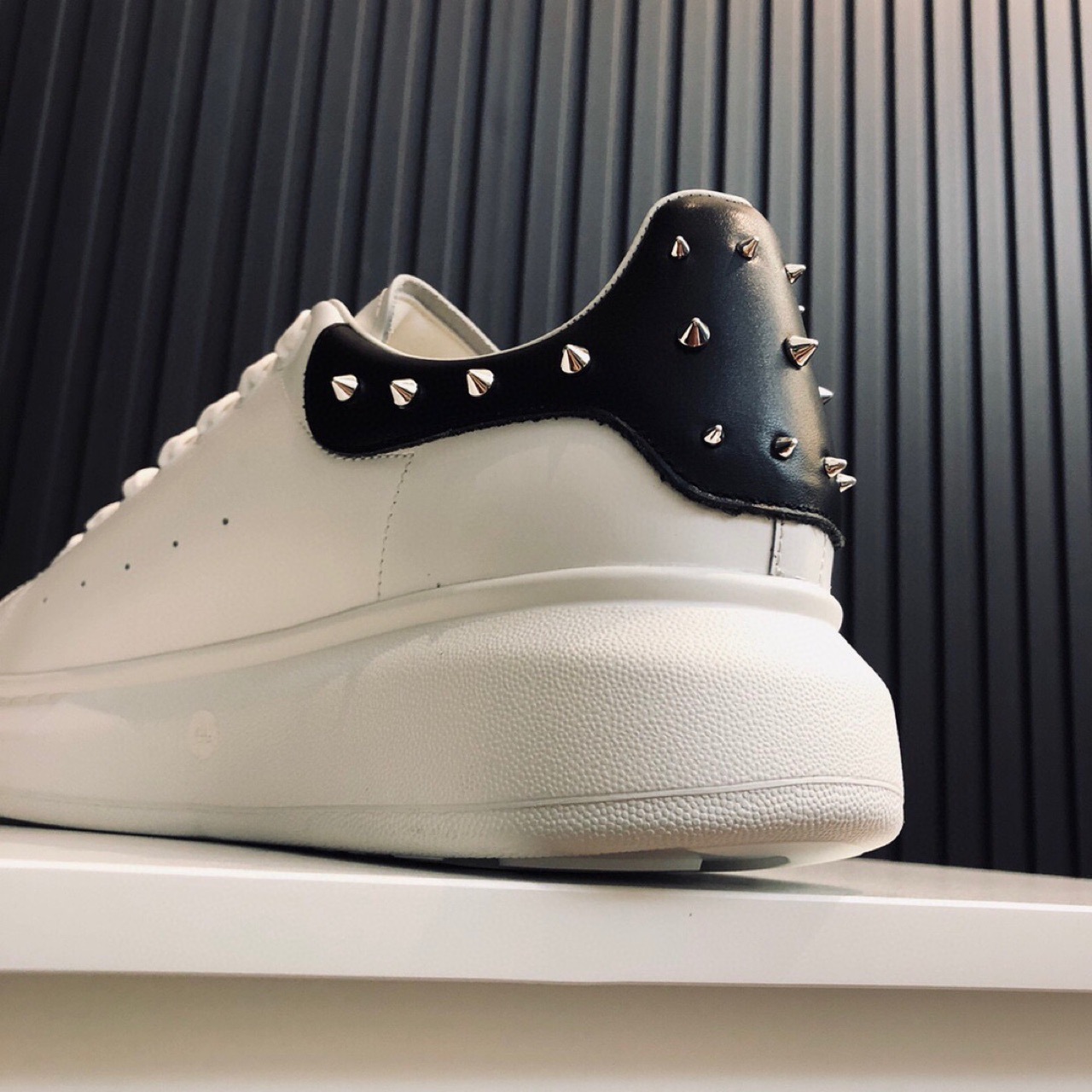 麦昆铆钉丝绸牛皮真皮厚底男女情侣小白鞋 高端版本 哑光不发光底