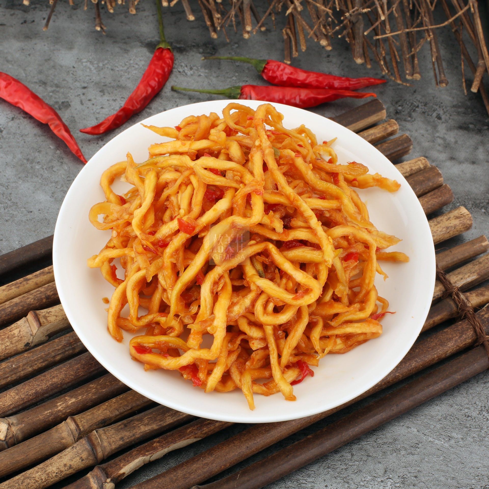 格美佳厂家批发香辣散装真空木瓜丝湖南下饭酱菜木瓜条五斤袋装