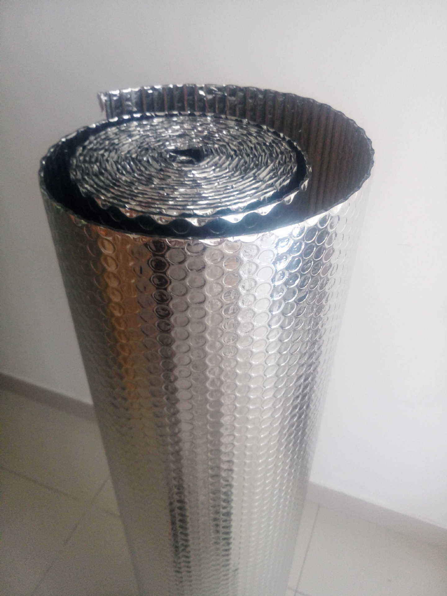 建筑隔热材料 屋顶外墙三层铝箔复合气泡 防晒防潮反射膜绿箔品牌