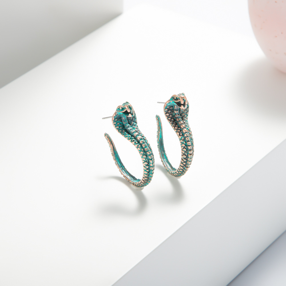 跨境欧美范新款彩色蛇形耳钉个性创意时尚复古简约厂家青岛