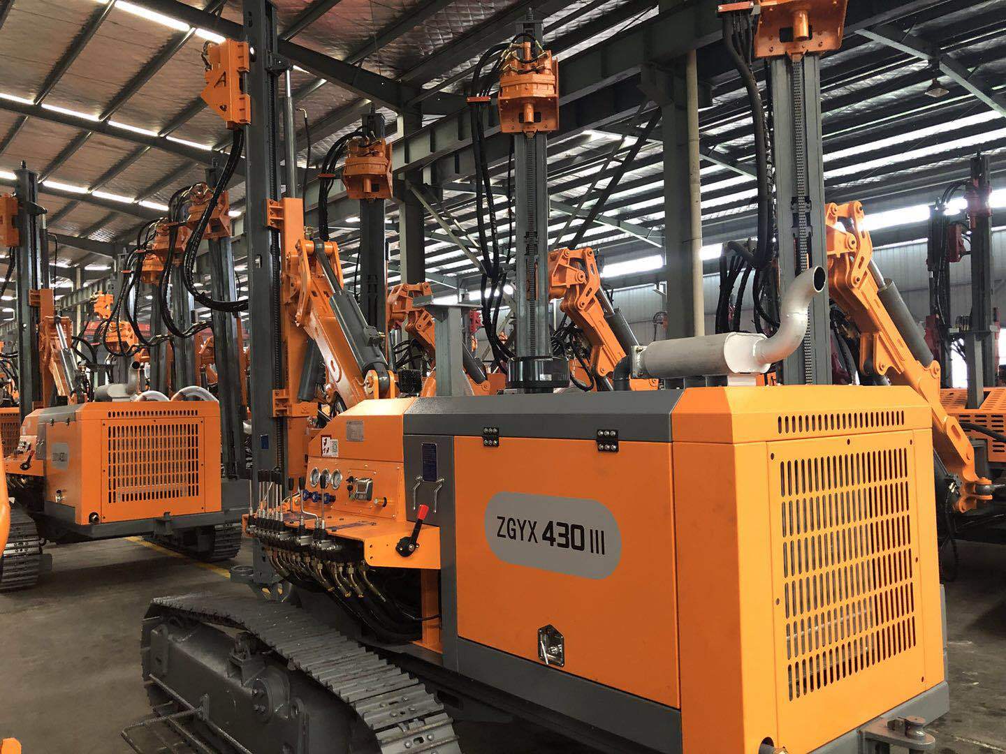 中山志高zgyx430液压行走潜孔钻机干式集尘钻车