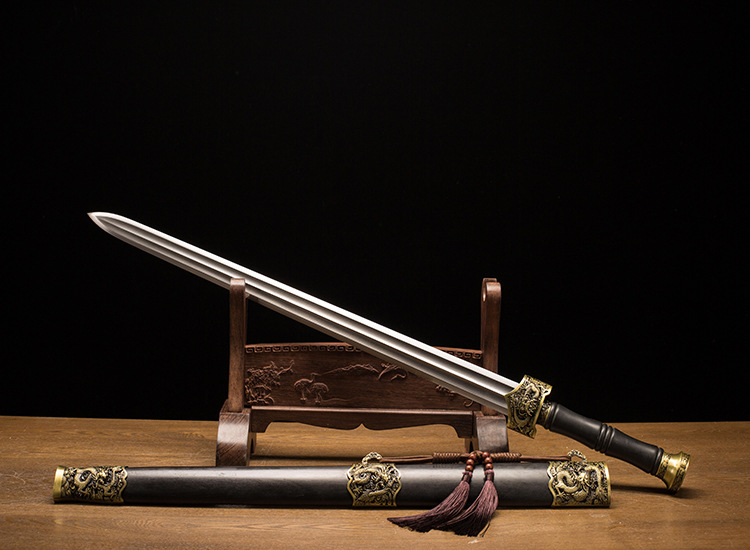 龙泉市侍诚御龙剑汉剑赵云剑花纹钢手工硬剑唐剑镇宅刀剑未开刃