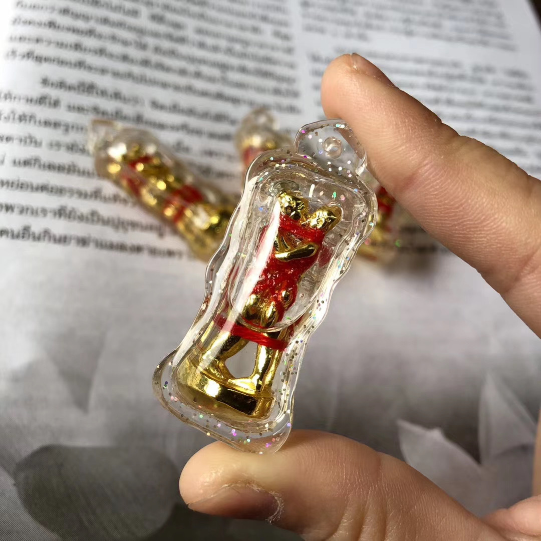 0成交16个泰国佛牌  燕通佛牌批发 量大可din制外壳 跑庙￥88.