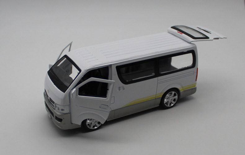 新品1:32合金丰田海狮警车救护车仿真开门玩具汽车面包车现货批发