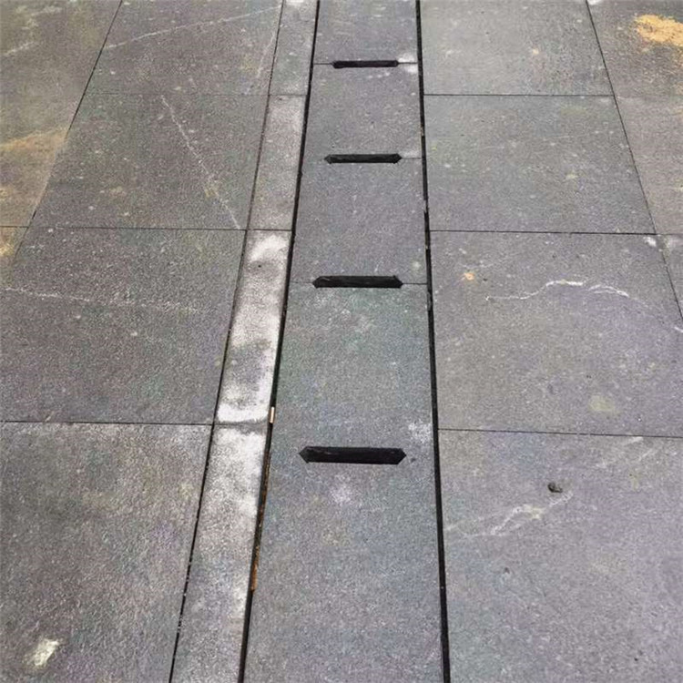 芝麻灰石材水沟盖板圆孔下水道地铺