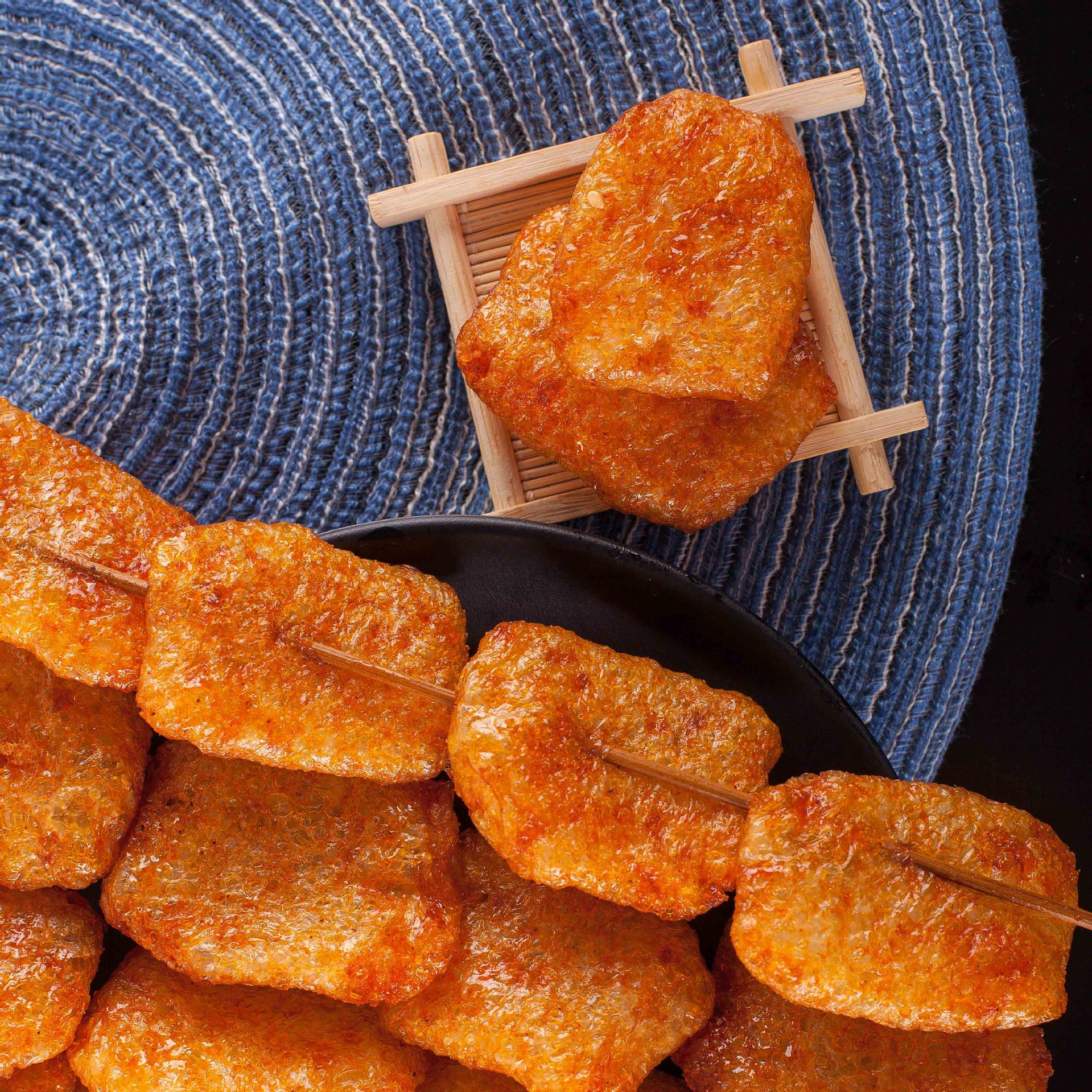 金喜旺辣肉串300克啤酒烤鸭串辣条面筋豆制品香麻辣素食8090后怀