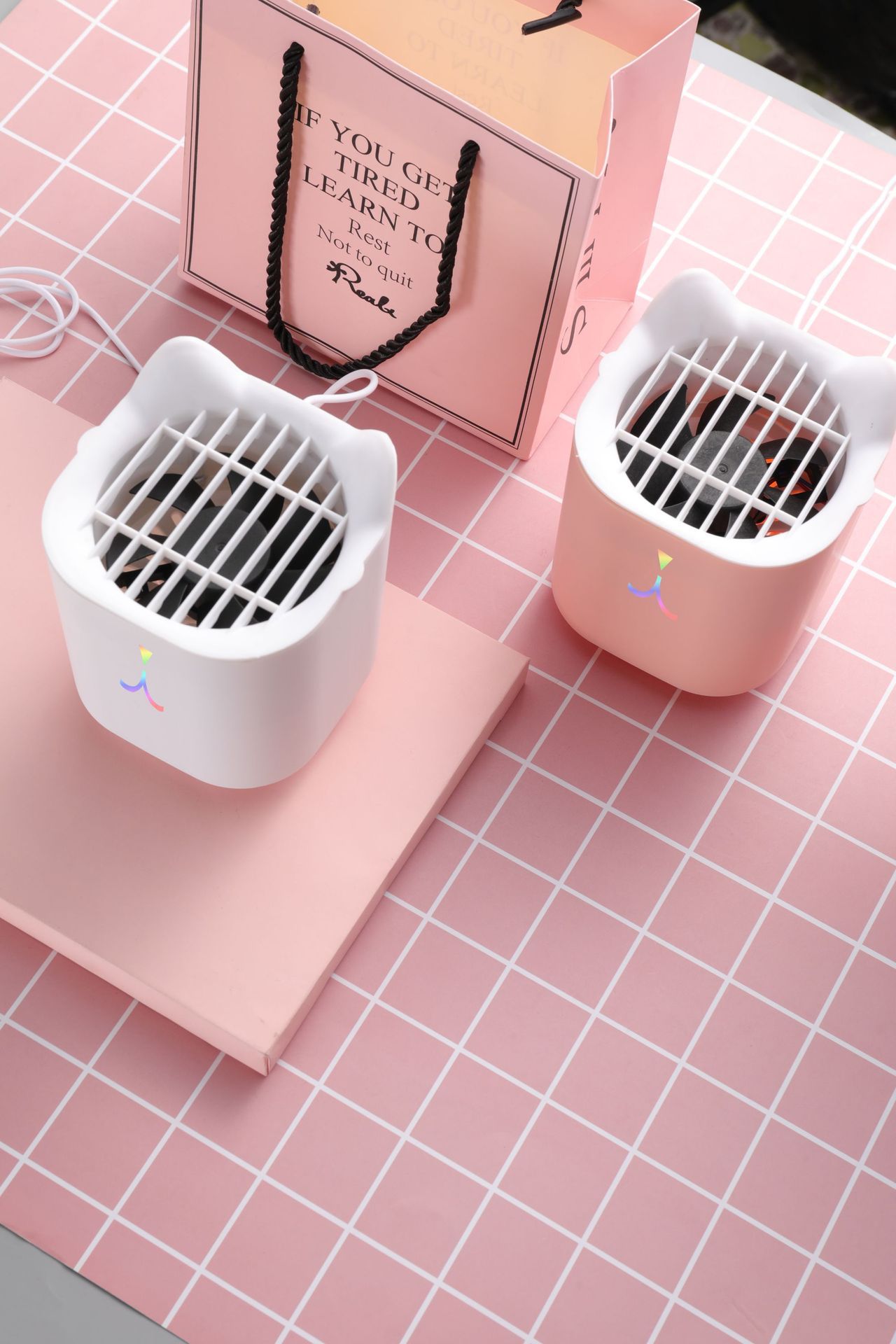 2020新款家用usb驱蚊器室内小型捕蝇灭蚊器厂家批发