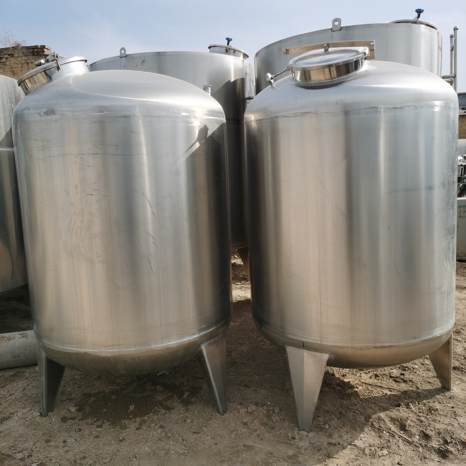 出售大型不锈钢储水罐液储罐304不锈钢酒精储罐