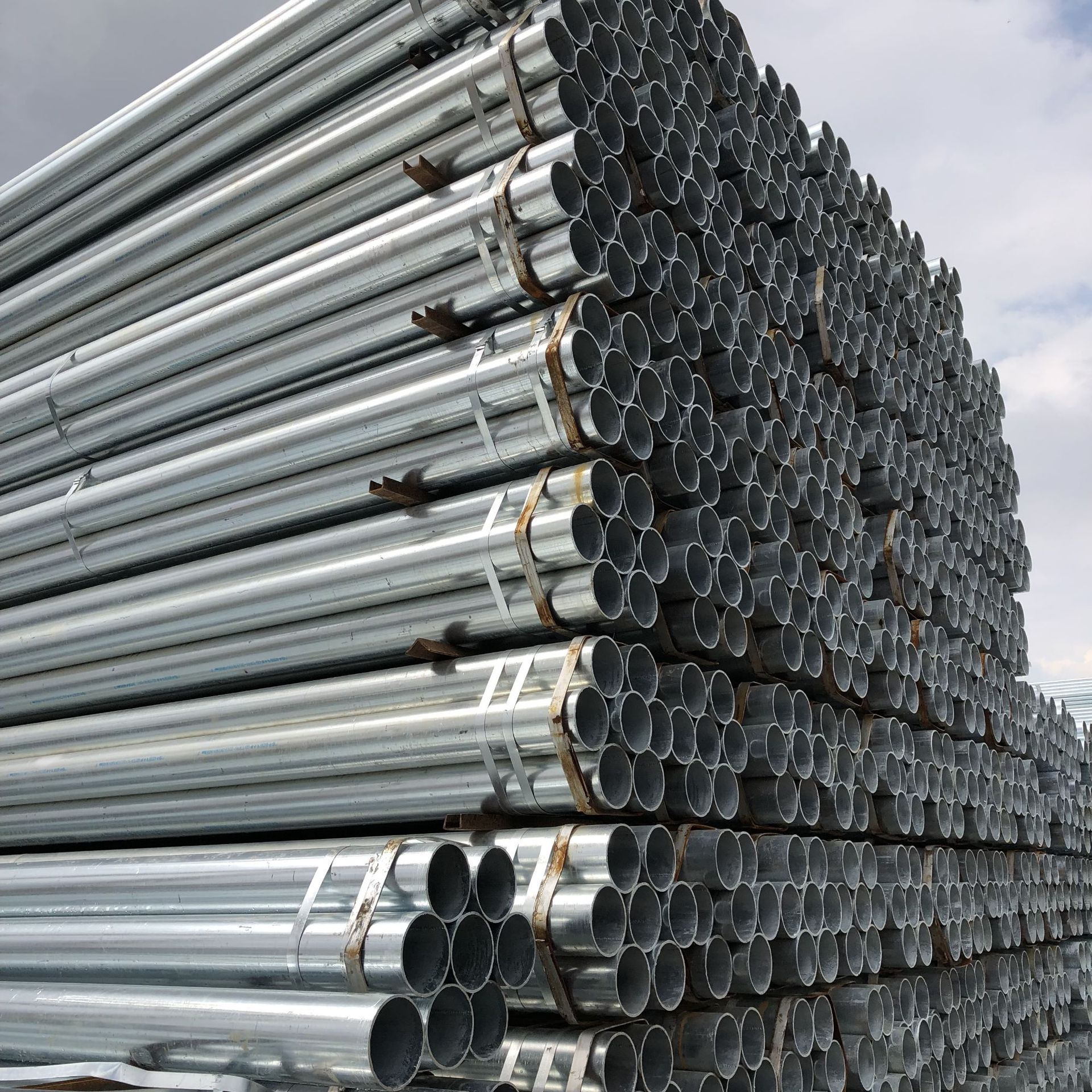 云南钢材 热镀锌管 q235b热镀锌管价格 大棚管加工 钢材批发