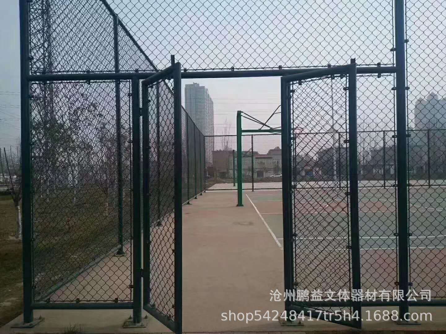 篮球场围网勾花网护栏菱形网网篮围网体育场铁丝网网球场围网
