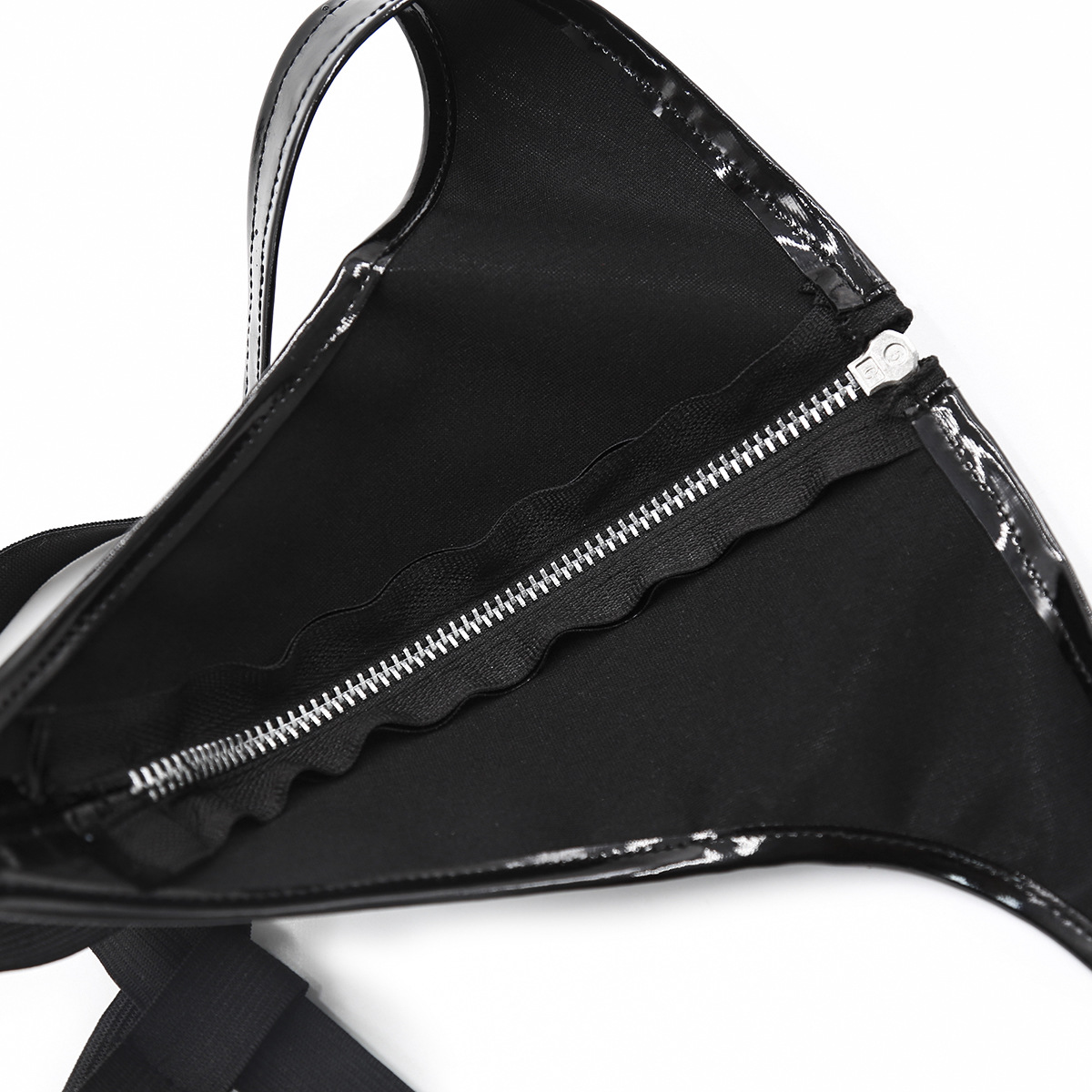 工厂直销成人男用情趣束缚内裤热卖亮皮拉链三角内裤另类用品