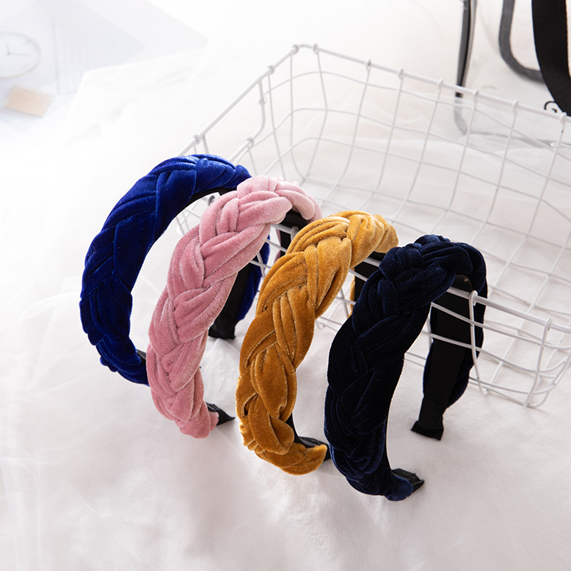 Europe and America Cross Border Ins Internet Celebrity Gold Velvet Twist Braid Headband Woven Simple Graceful Knotted Hair Hoop Hair Accessories Manufacturer