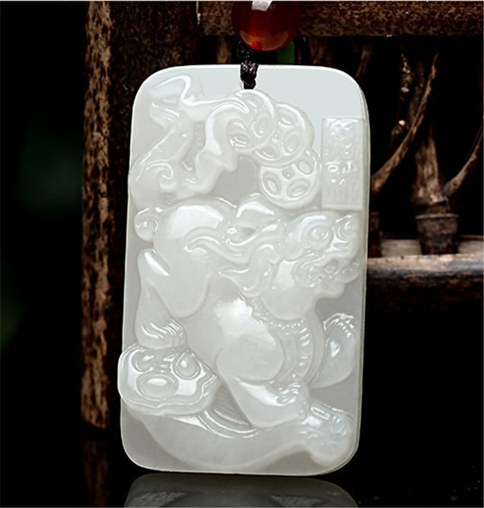 仿和田玉貔貅吊坠玉石和田玉挂件男女貔貅白玉牌玉佩平安牌