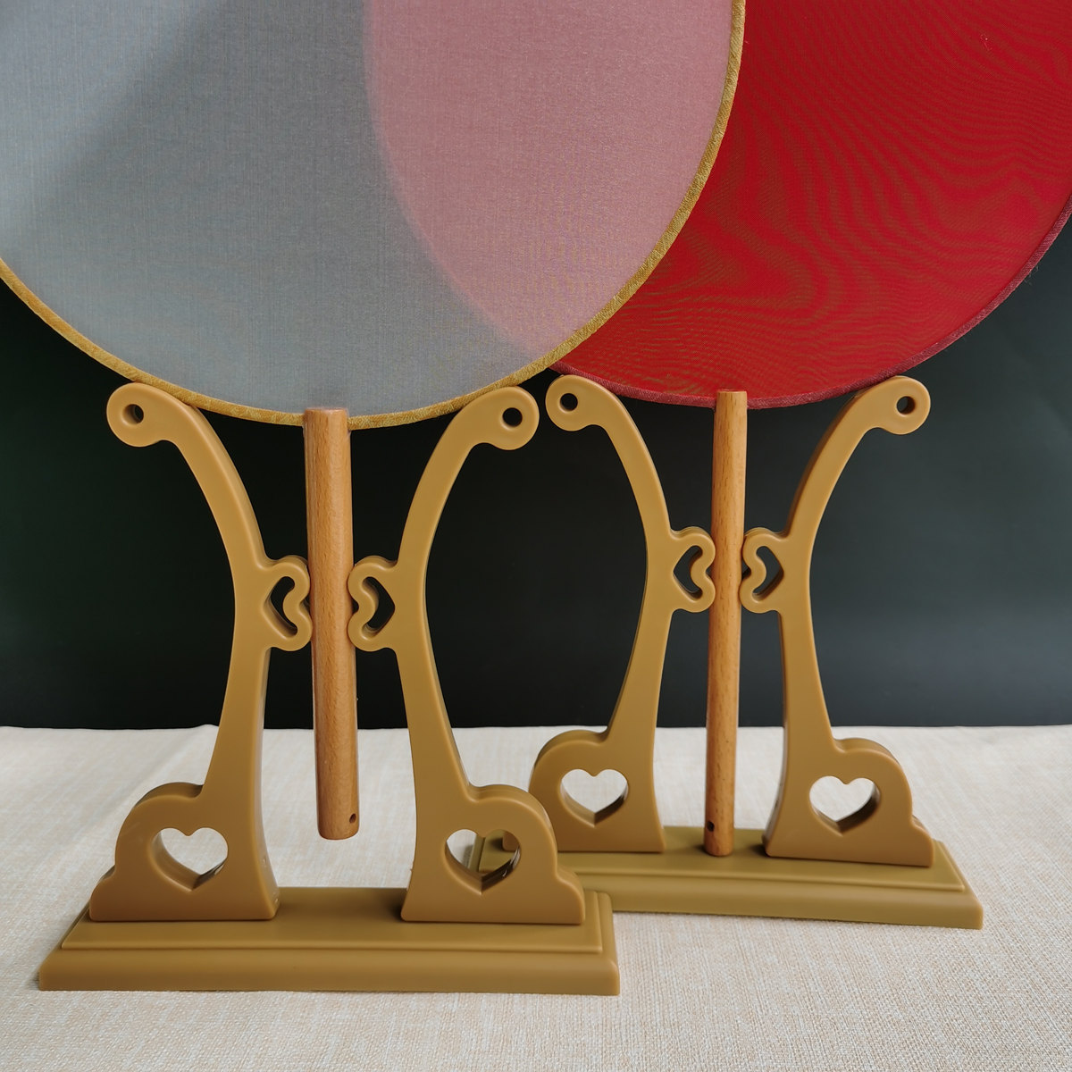 团扇架扇子底座支架扇架塑料宫扇托新娘婚礼扇展示架支架摆件树脂