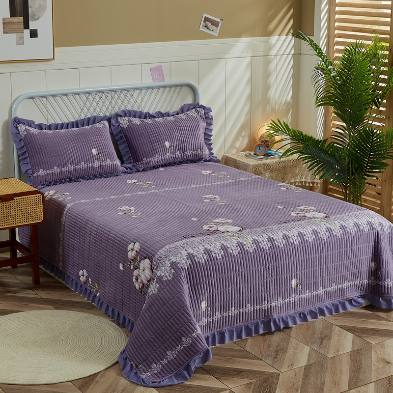 水晶绒床盖 保暖加厚夹棉榻榻米床单网红盖毯爬爬垫礼品厂家批发