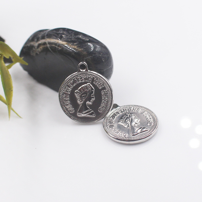 时尚不锈钢伊丽莎白头像吊坠 女王头像金属吊牌 女士项链手链配件