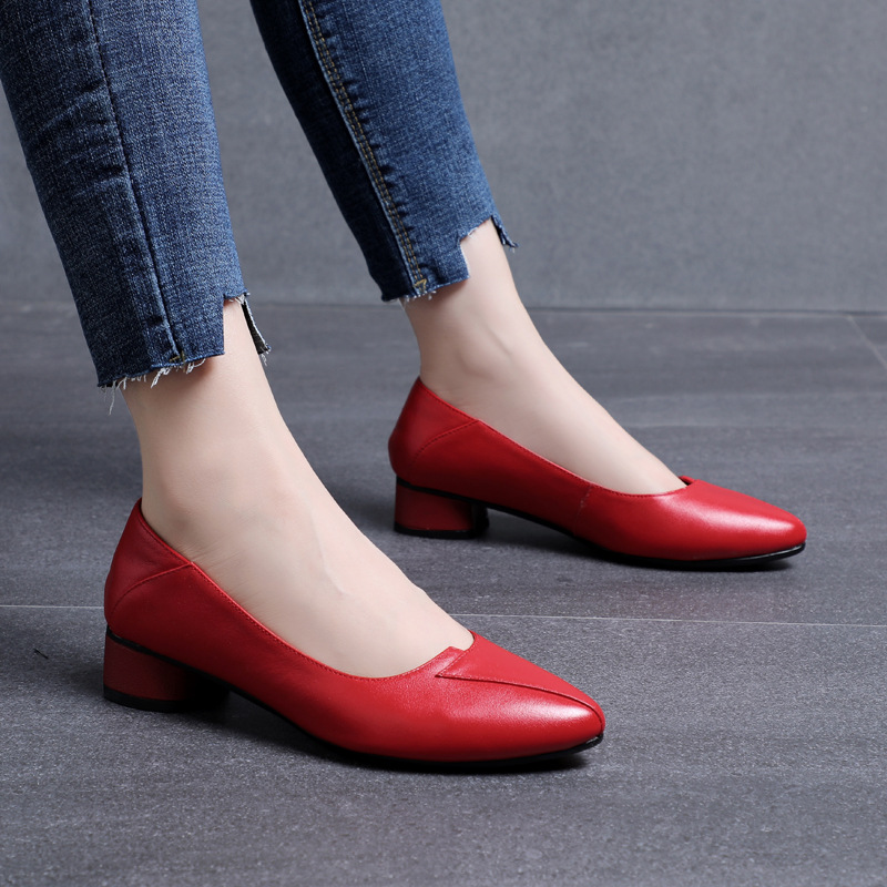 秋季真皮平底鞋女士小皮鞋浅口单鞋女平跟工作鞋妈妈鞋中年大码鞋
