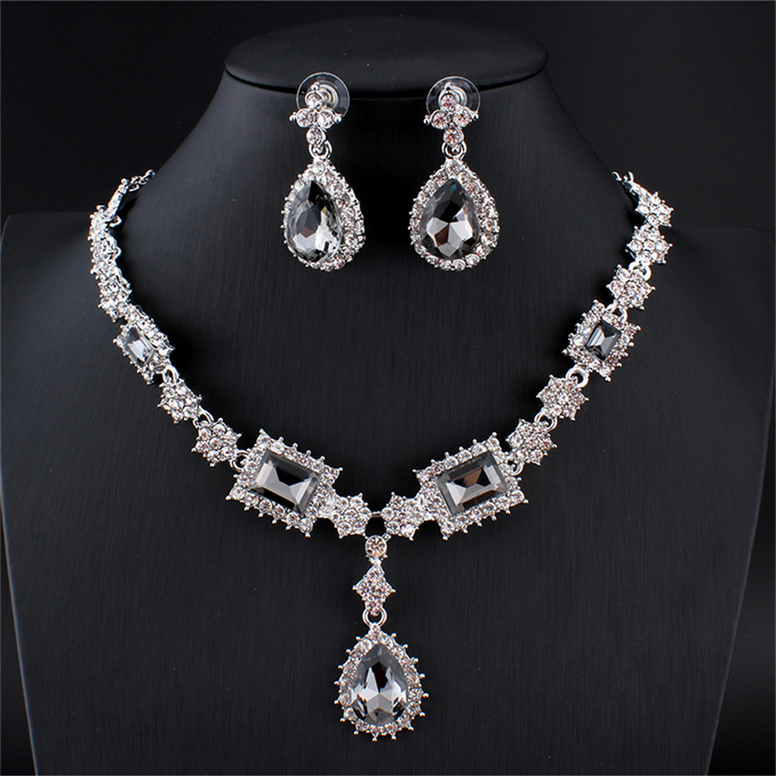 European and American Fashion Necklace Suit High-Key Dignified Rhinestone Bridal Necklace Two-Piece Earrings Set Women's Jewelry in Stock