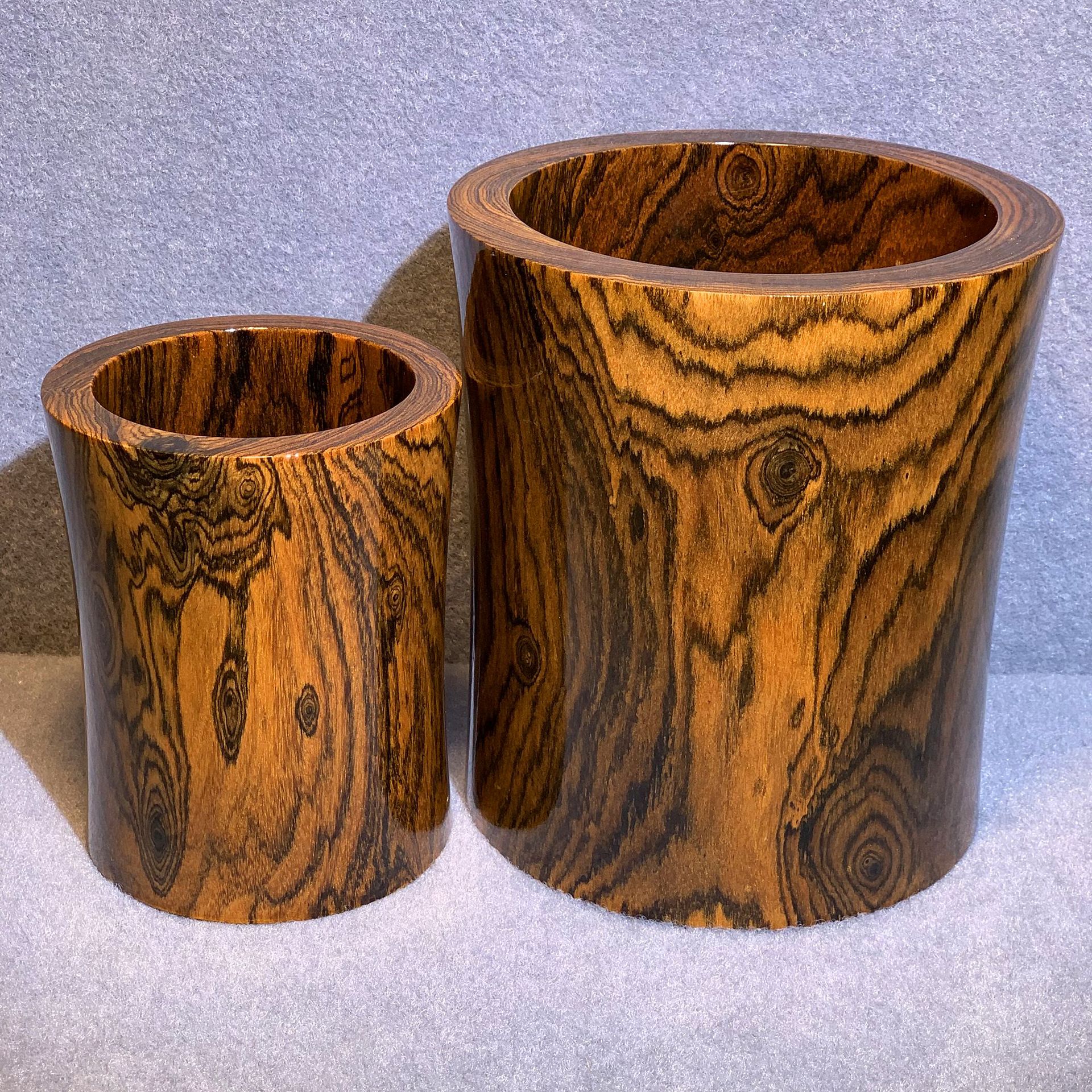 墨西哥黄花梨 笔筒2件套 文房四宝 家居木雕创意木制笔筒摆件