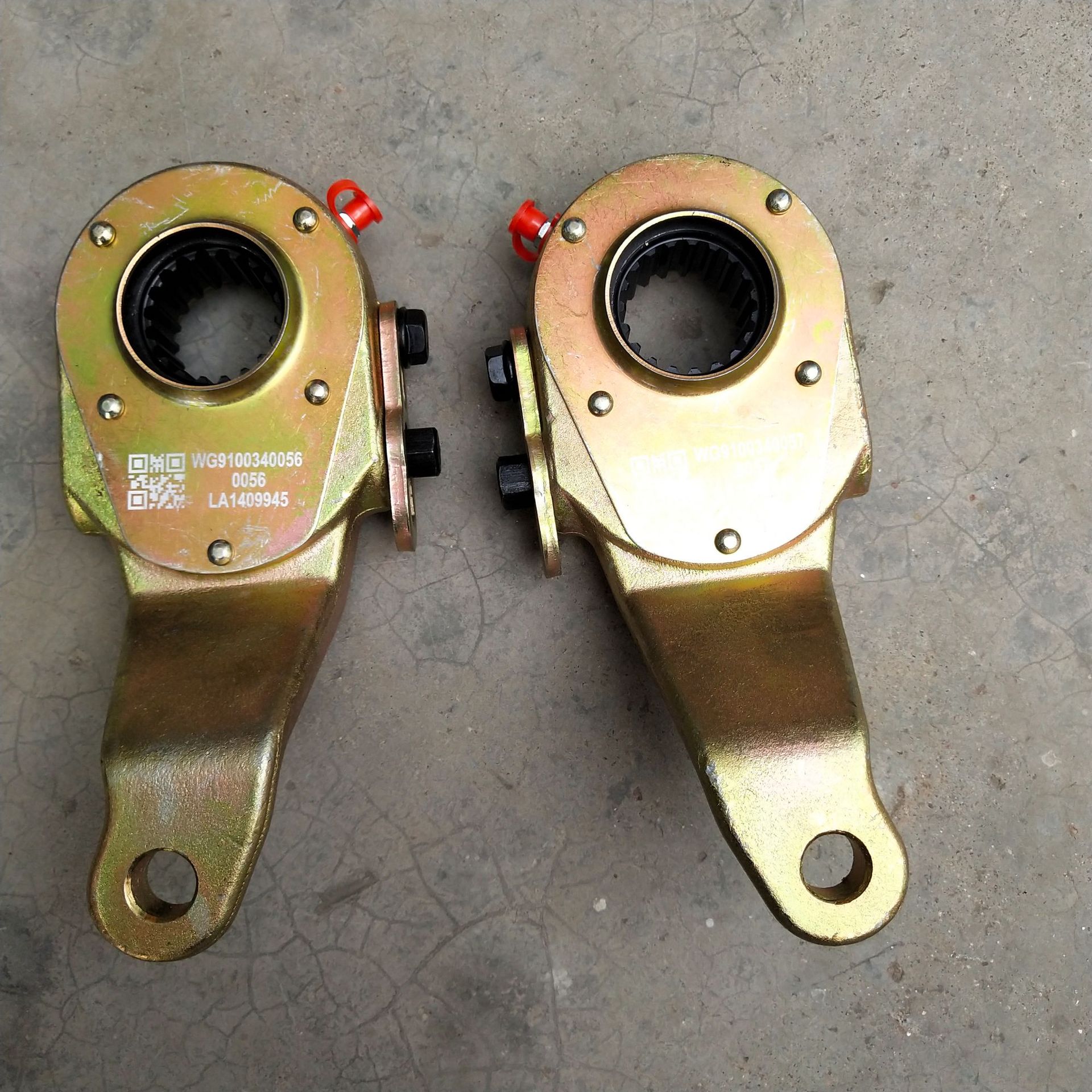 供应重汽豪沃 陕汽德龙配件 豪沃刹车调整臂 wg9100340056