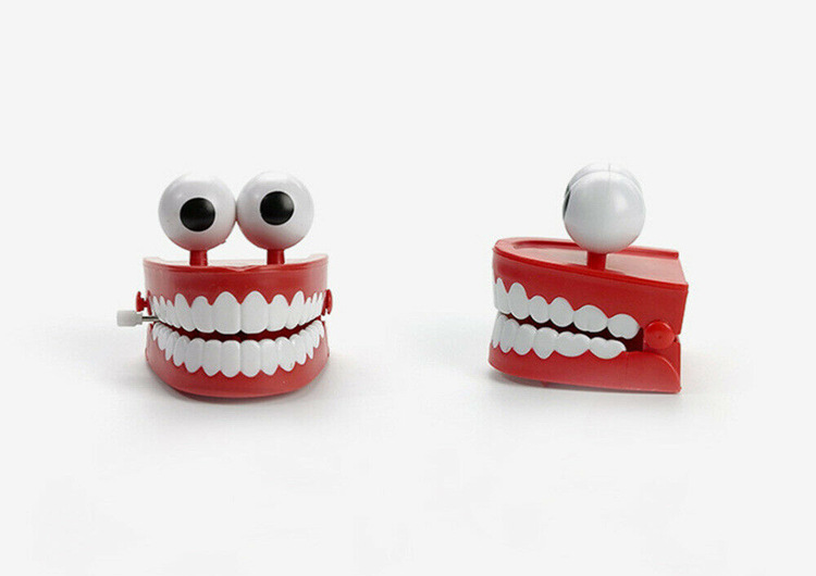 上链搞笑大牙发条牙齿创意新奇特整蛊桌面摆件儿童玩具圣诞节礼物