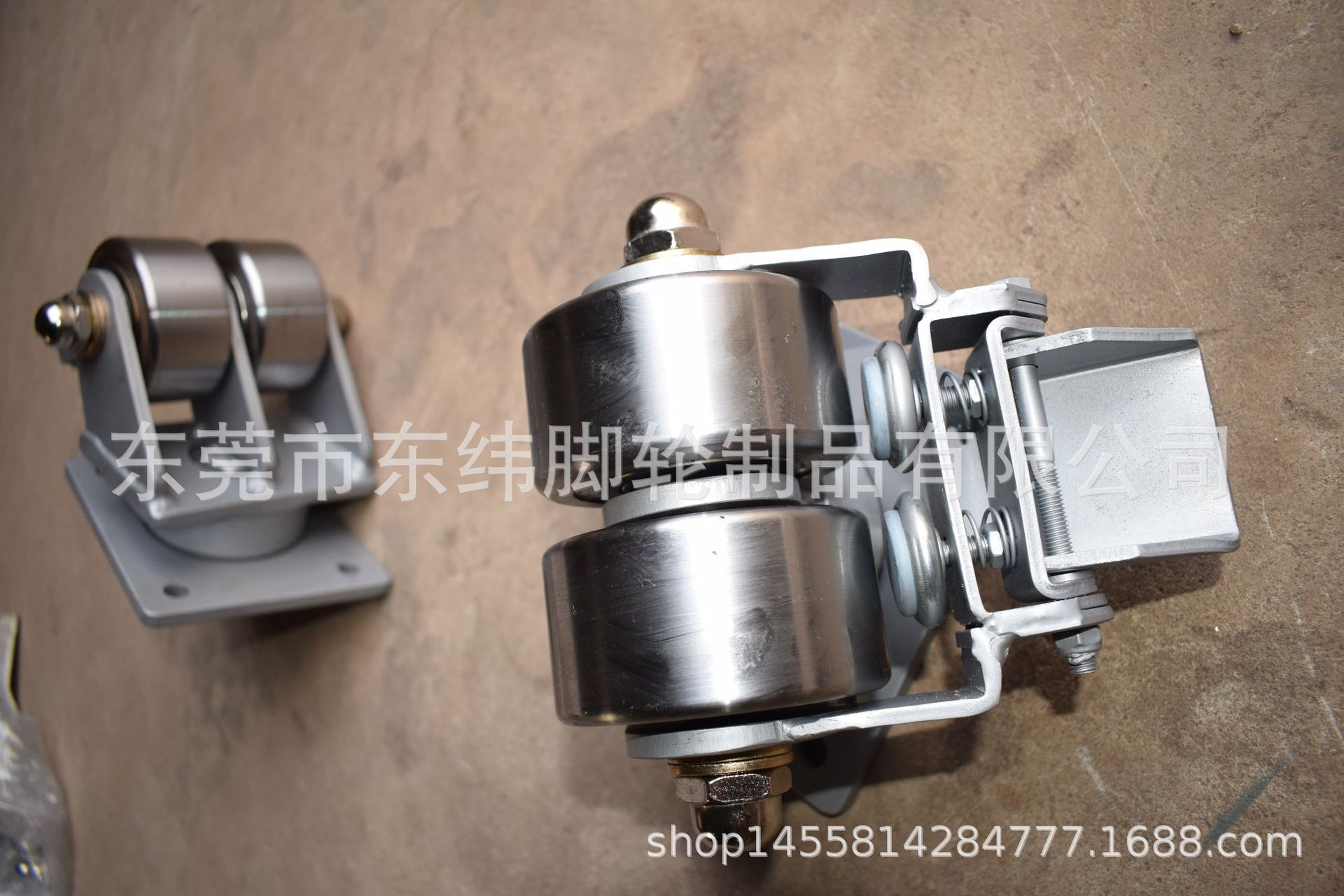 万向钢轮 360度转滚轮 钢制超重型铁脚轮承受重3~5吨轮子可做10吨