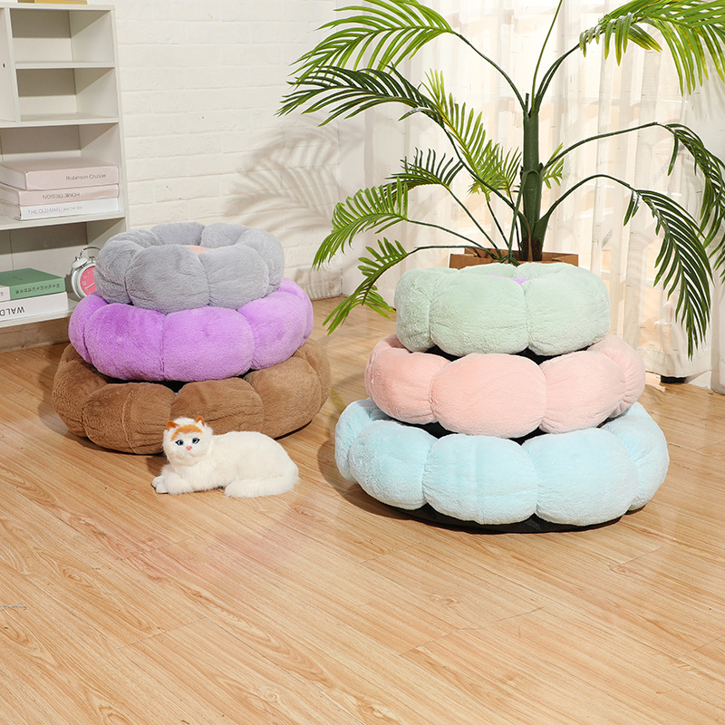 round Flower Pet Bed Cute Soft and Comfortable All-Season Warm Plush Pet Pad Factory Customized Cathouse Doghouse