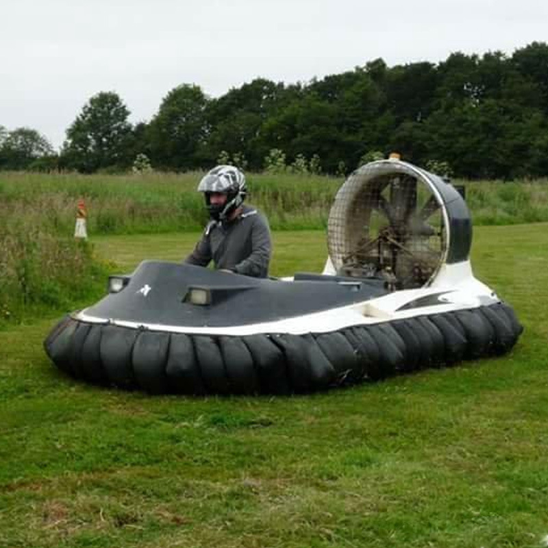 4-6座气垫船全地形水陆两栖车两用水上摩托车艇救援装备风电设备