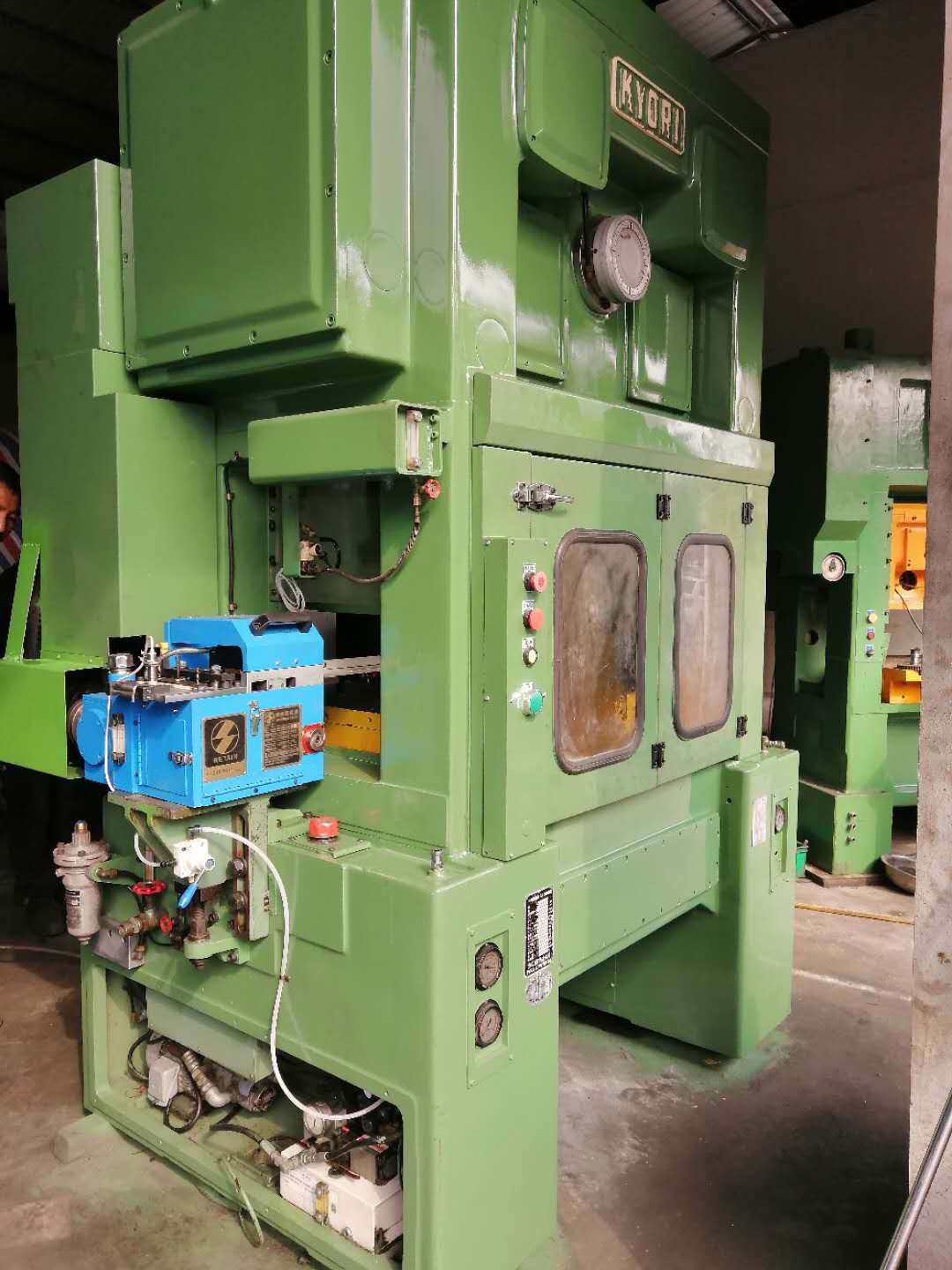 n95口罩鼻梁条kyori京利龙门60t高速精密冲床日本双轴进口端子led