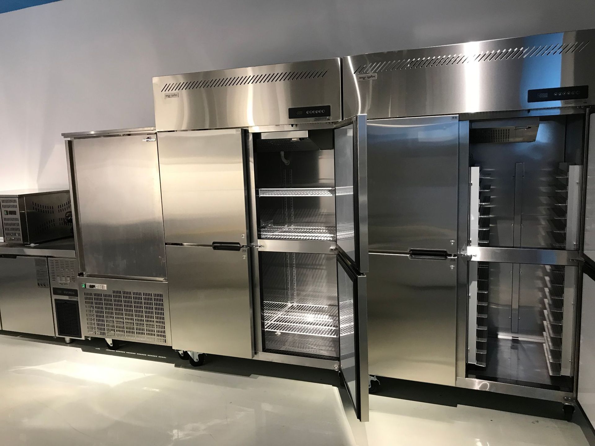 上海豪利供应厂制品sus304不锈钢材质商用厨房设备操作台0～10