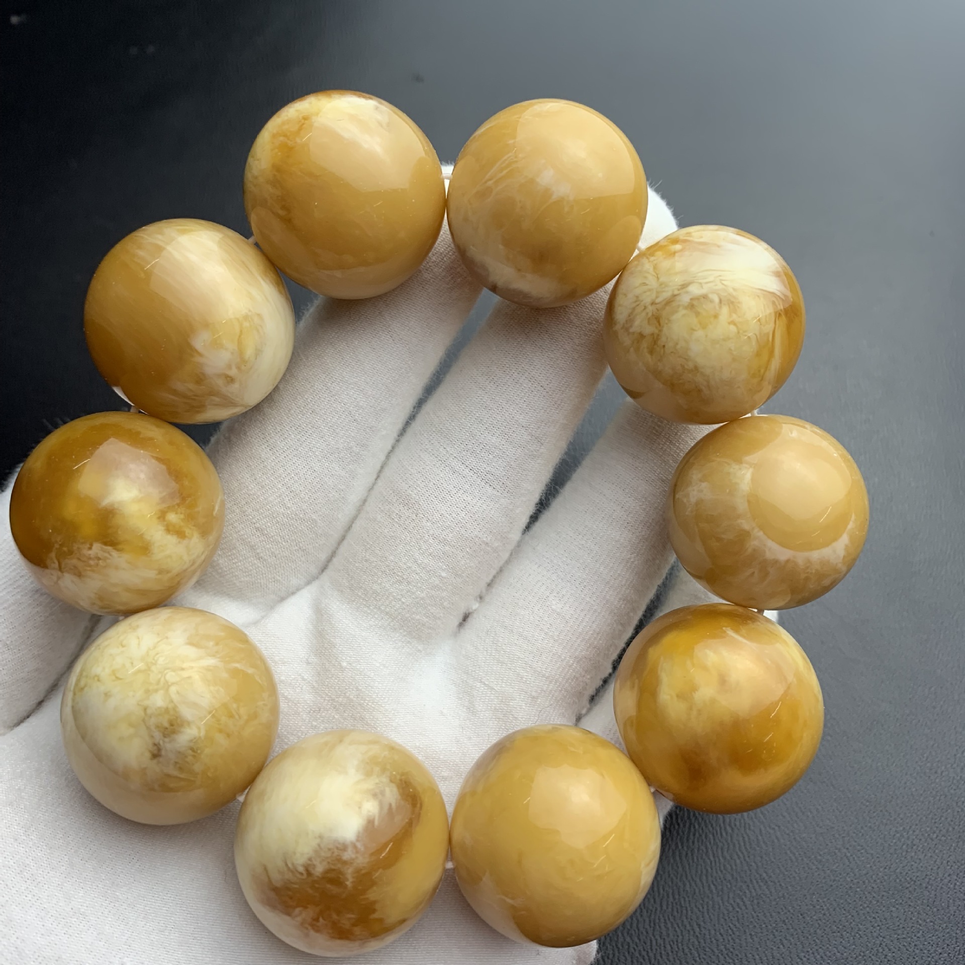 二代精品粉压合成蜜蜡妖孽白花蜜手串直播货源礼品展会批发